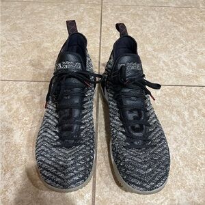 Nike Lebron James BBZ 330 Shoes